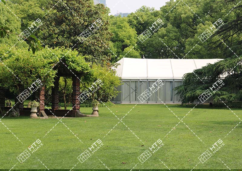 铝合金结构篷房在五星级酒店行业的应用，不是住宿，而是活动空间